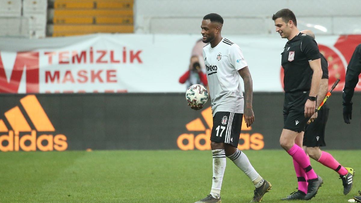 Cyle Larin: Topu kesinlikle saklayacağım