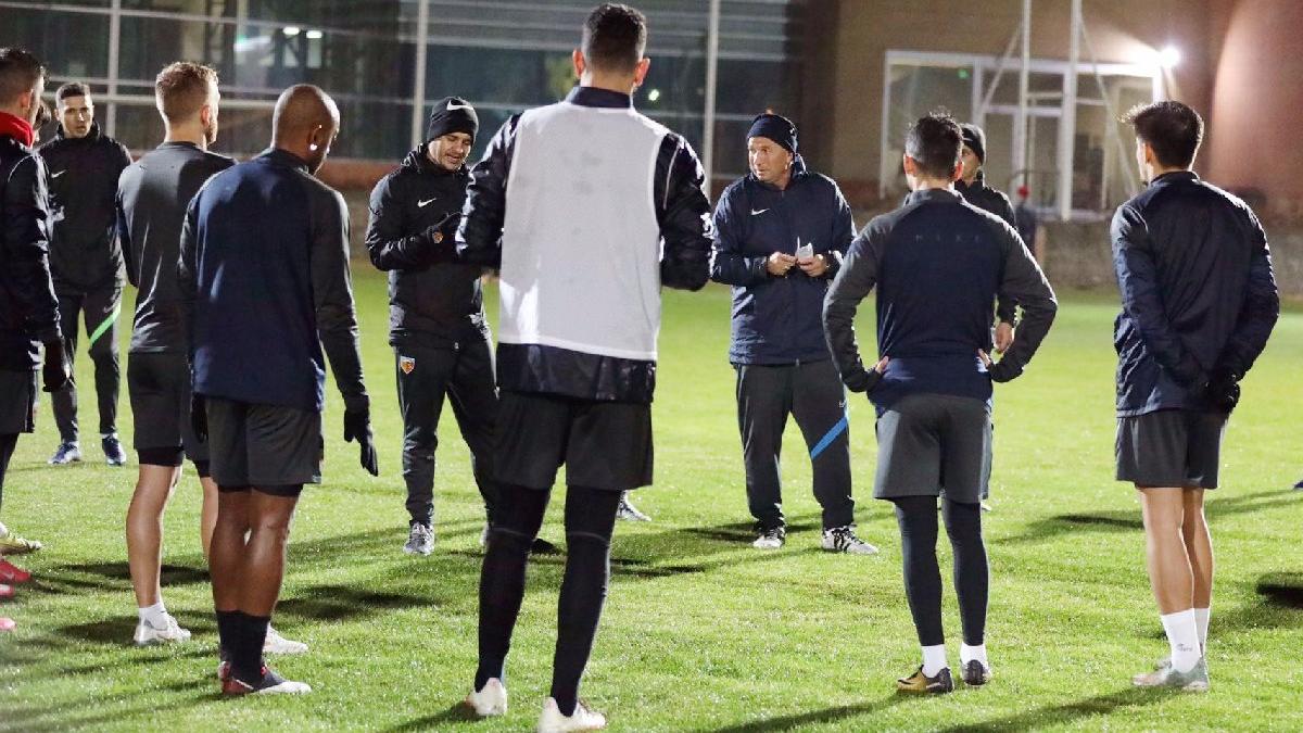 Dan Petrescu’nun ekibi belli oldu