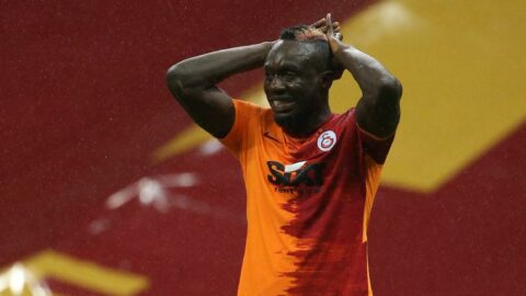 Galatasaray`da yol ayrımı! Mbaye Diagne Premier Lig yolcusu...