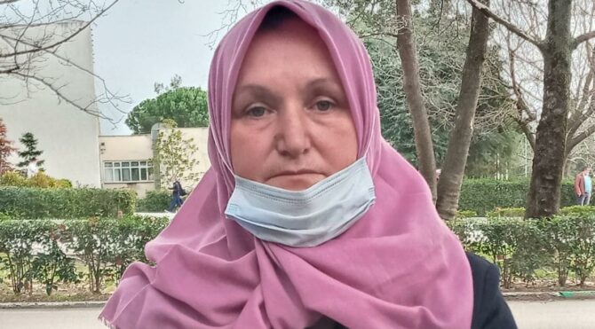 Devlet, engelli iki oğluyla yaşayan kadından 9 yıl sonra 7 bin TL tedavi masrafı istedi