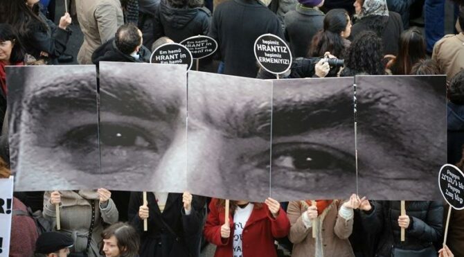 Dink cinayetinde kamu görevlilerinin yargılandığı davada bir tahliye