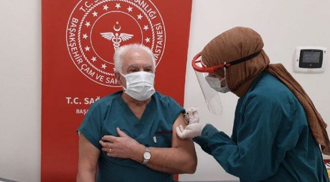 Doğu Perinçek, Çin aşısı oldu