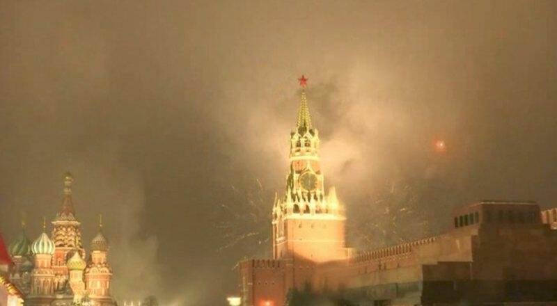 Dünya 2021'e merhaba dedi | Video