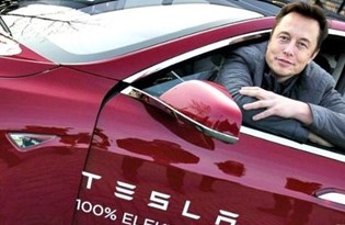 Google'dan Elon Musk'ın Tesla'sına gönderme: Yanlış yoldalar