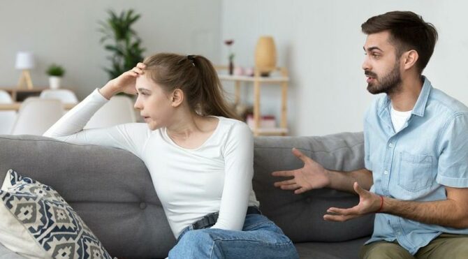 Eşinin maaşını beğenmeyen kadını şoke eden karar