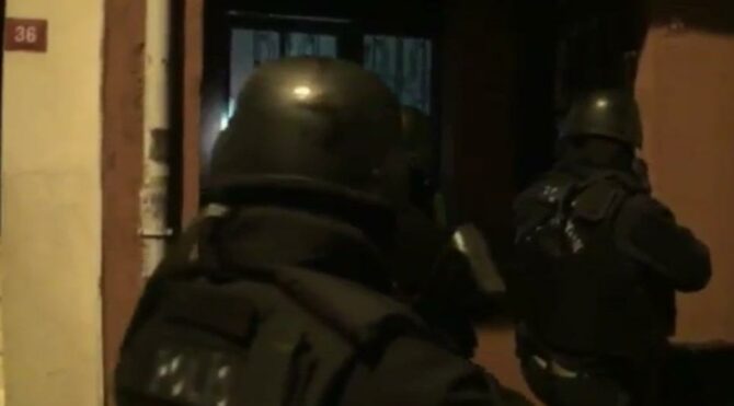 FETÖ’nün askeri mahrem imamlarına operasyon