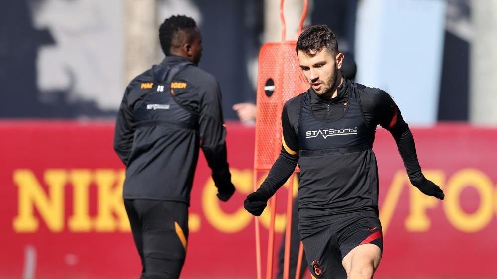 Galatasaray’da Şener ve Oğulcan salon çalışmalarına başladı