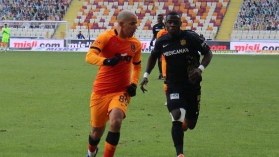Galatasaray’da Sofiane Feghouli zemin kurbanı!
