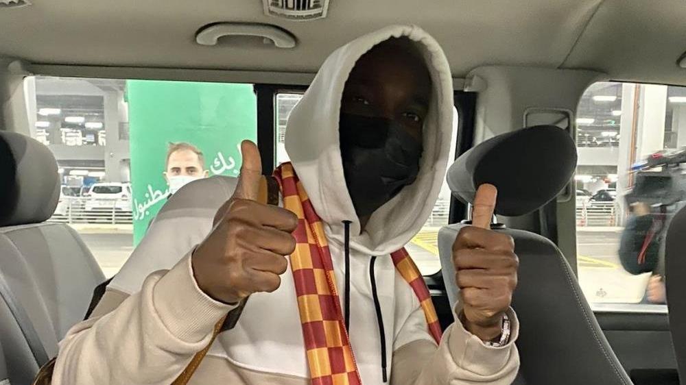 Galatasaray’ın yeni transferi Henry Onyekuru, İstanbul’da