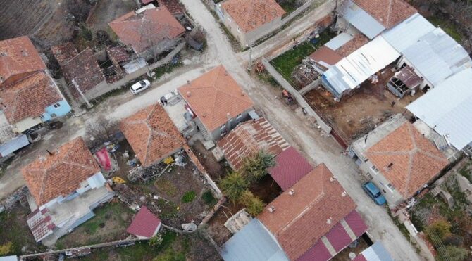 Günde 16 santim kayma yaşanıyor! 28 ev için acilen boşaltma kararı