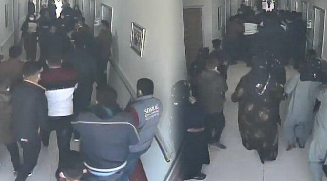 Hastanede korku dolu anlar: Tekme tokat dövüldü