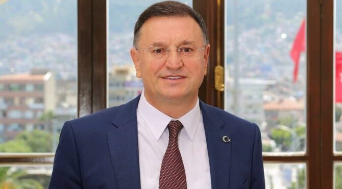 Hatay Büyükşehir Belediye Başkanı Savaş: Su kaynakları yüzde 60 azaldı