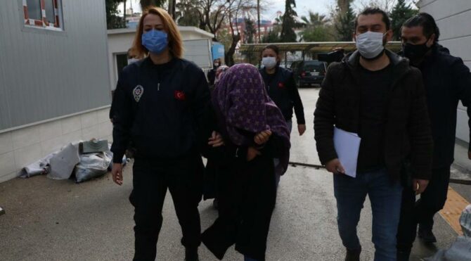 İki aile aynı yerde aynı kızı istemeye gelmişti! O gelinin ifadesi ortaya çıktı