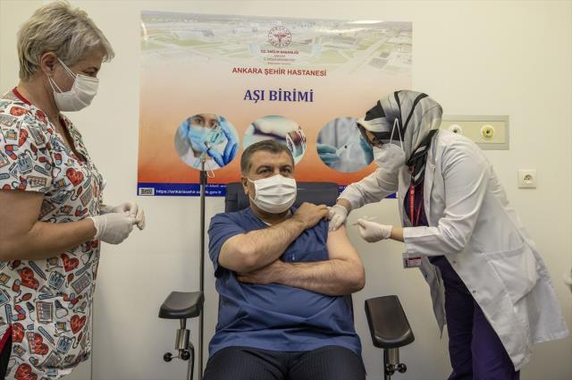 Koronavirüsle mücadelede Türkiye için tarihi gün: Kitlesel aşılama bugün başlıyor