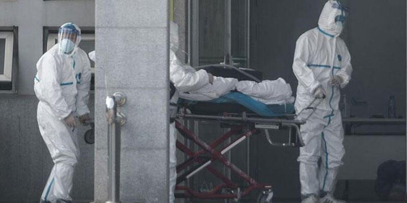 İngiltere'de günlük Kovid-19 vaka sayısı ilk kez 60 bini geçti