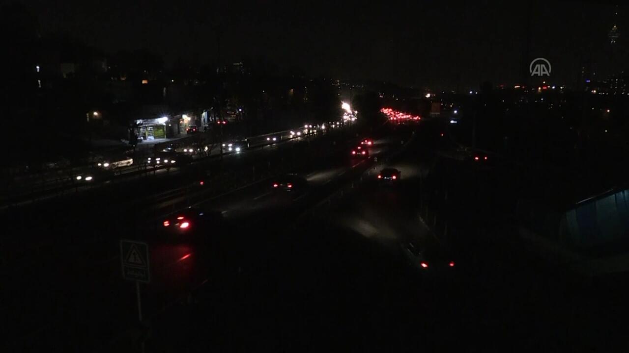 İran'da elektrik krizi!