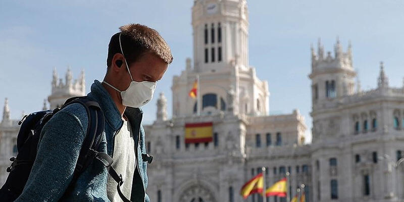 İspanya’da son 24 saatte 25 bin 438 koronavirüs vakası