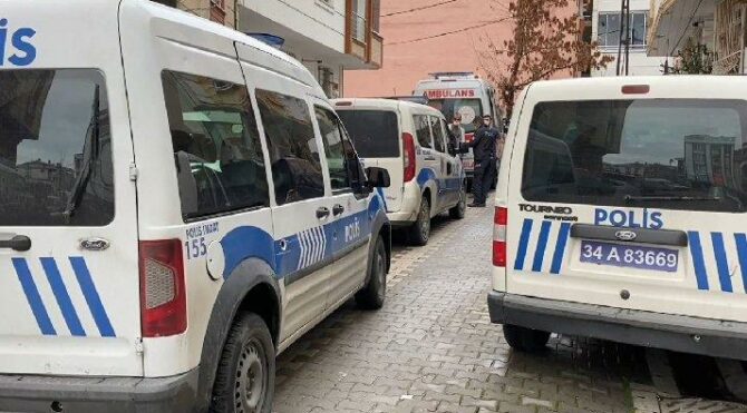 İstanbul’da dört çocuk annesinin cesedi sokakta bulundu