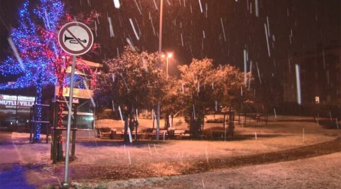 İstanbul’da kar etkisini artırdı