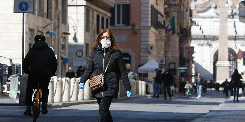 İtalya’da son 24 saatte koronavirüsten 524 ölüm