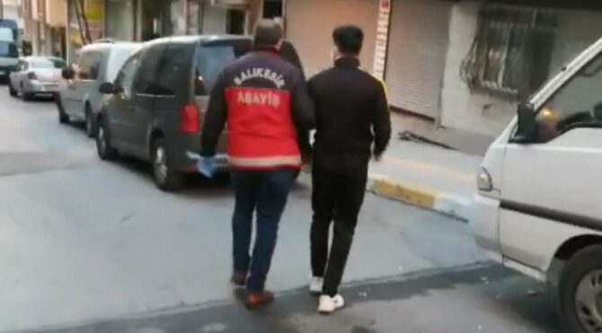 Jigolo olma hayali kurarken dolandırıldılar