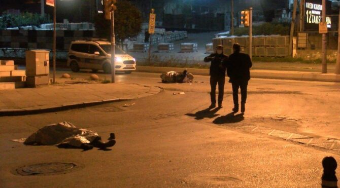 Kamyonla motosiklet çarpıştı: 1 ölü