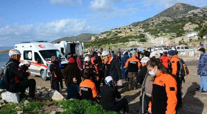 Kayıp balıkçıyı arama çalışmalarında kimliği belirsiz erkek cesedi bulundu