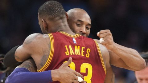 LeBron James, Kobe Bryant`a verdiği sözü tuttu