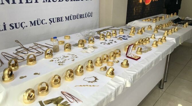 Kuyumcular çarşısı değil, İstanbul Emniyet Müdürlüğü!