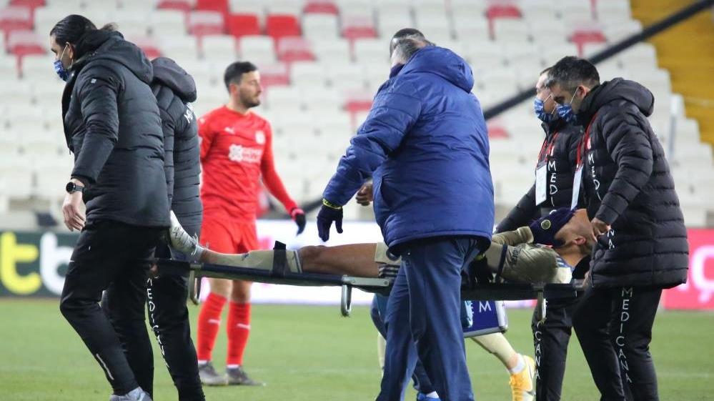 Marcel Tisserand’da yırtık tespit edildi