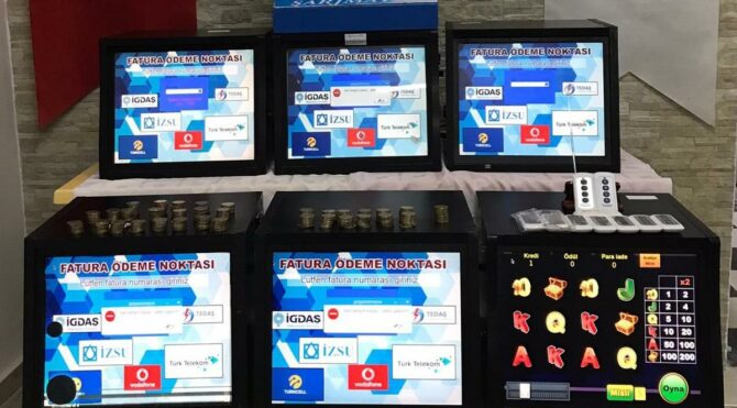 Polise yakalanmamak için özel kumar makinesi yapmışlar