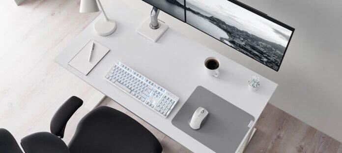 Razer’dan beyazlı set