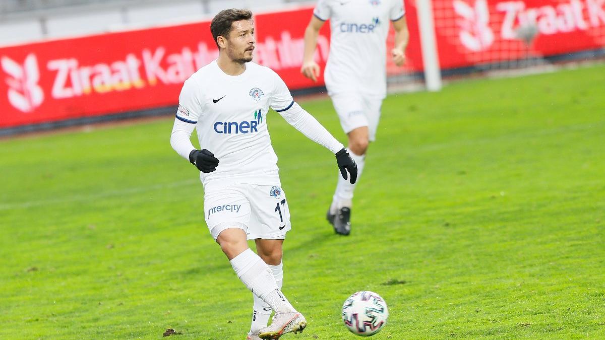 Sivasspor, Ahmet Oğuz’u kadrosuna kattı