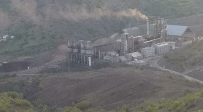 Siyanürle altın arama ruhsatına çevrecilerden tepki