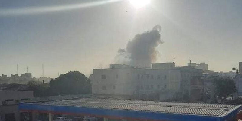 Son dakika haberi: Mogadişu'da büyük bir patlama meydana geldi