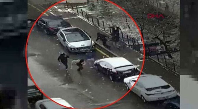 Son dakika… Selçuk Özdağ’a saldırı anı kamerada