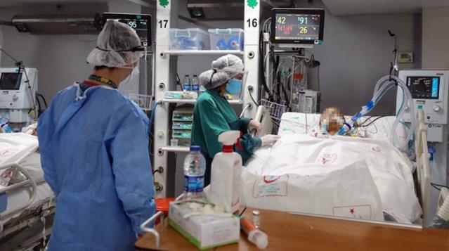 Son Dakika: Türkiye'de 30 Ocak günü koronavirüs nedeniyle 129 kişi vefat etti, 6 bin 871 yeni vaka tespit edildi