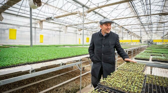 Soyer işsizliğin boyutuna dikkat çekti: Belediyeye yapılan iş başvurularının sayısı 200 bine ulaştı