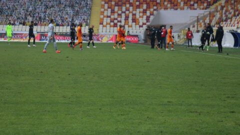 Yeni Malatyaspor-Galatasaray maçında zemin isyanı