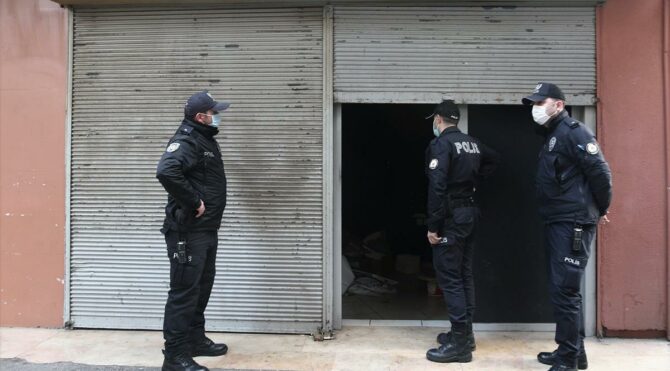 Tadilat süsü verdiler! Kameralarla izlenen gizli geçitten giriliyor