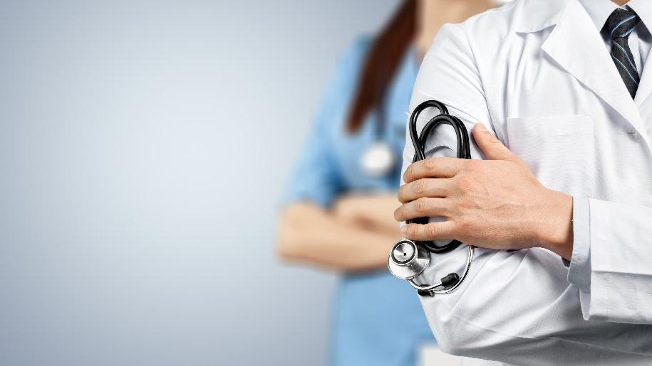 Tahsin Beyzadeoğlu: Sağlık çalışanları maçlara alınsın