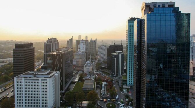 ‘Taneler kar olarak başlıyor, yağmur olarak iniyor’