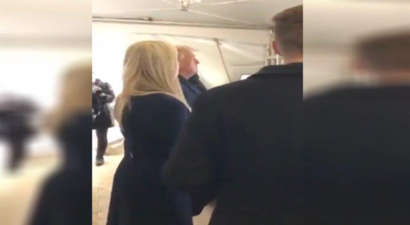 Trump baskın öncesi kalabalığı keyifle takip etmiş | Video