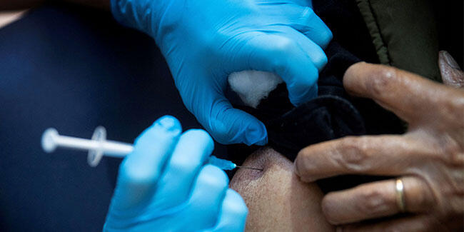 Trump yönetimi, aşılama programını hızlandırıyor