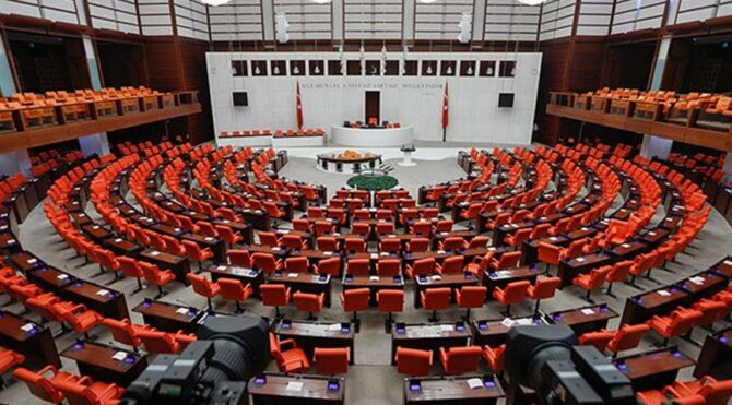 TSK Personel Kanunu’nda değişiklik teklifi TBMM’ye sunuldu