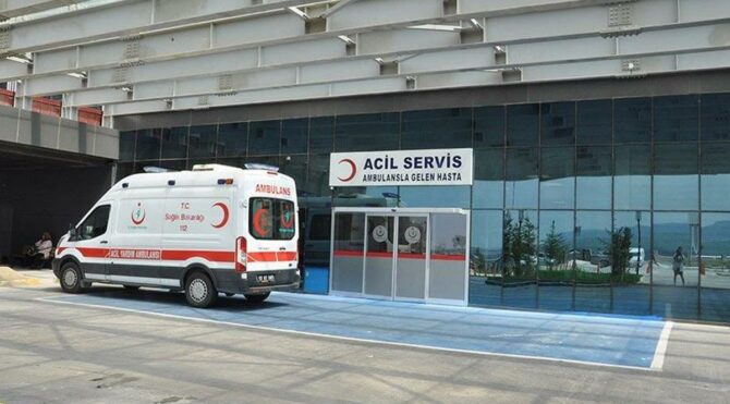 Tuvalette baygın halde bulunan genç kız hastanede hayatını kaybetti