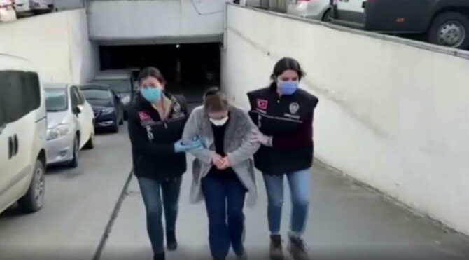 Uyuşturucu patroniçesi, oğlunun sosyal medya paylaşımıyla yakalandı