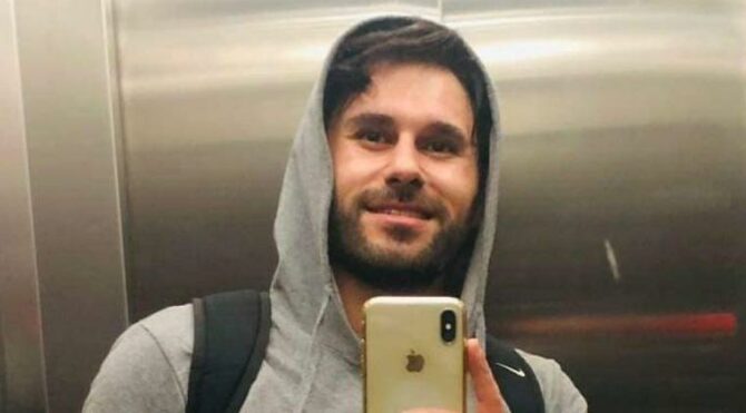 Yanan otomobilde ölen kişi eski milletvekilinin oğlu çıktı