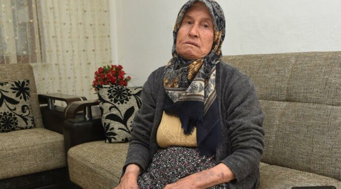 Yaşlı kadın, evinde dehşeti yaşadı