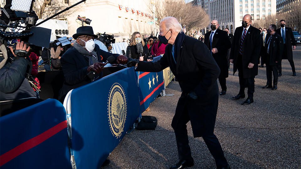 Yeni Başkan Biden'dan medyaya güvence | Video